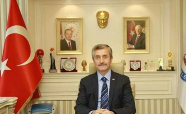 AKP Belediyesi kitap dağıttı... Tartışma konusu oldu