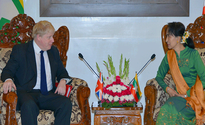 İngiltere Dışişleri Bakanı Johnson, Myanmar'da