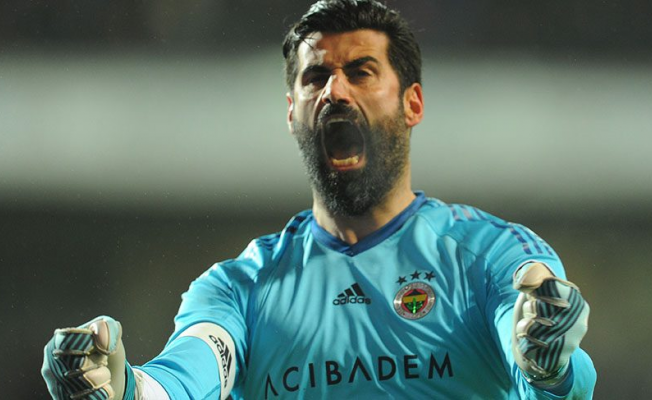 Volkan Demirel'e skandal sözler: Kaç yaşında oldun tut artık kendini