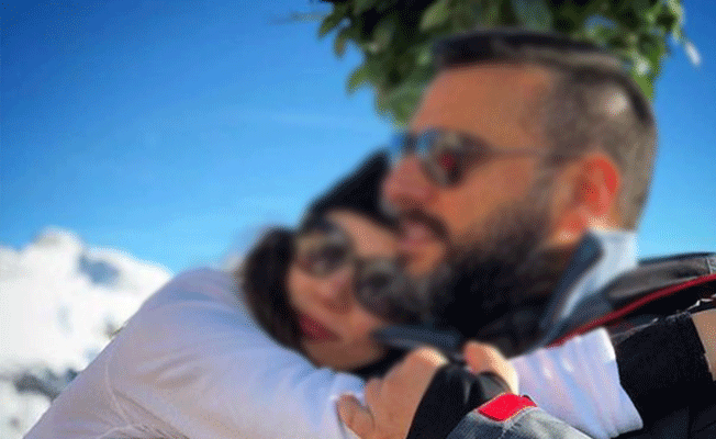 'Kıro' dedikleri ünlü sevgilisine sürpriz yapmaktan kaçmadı