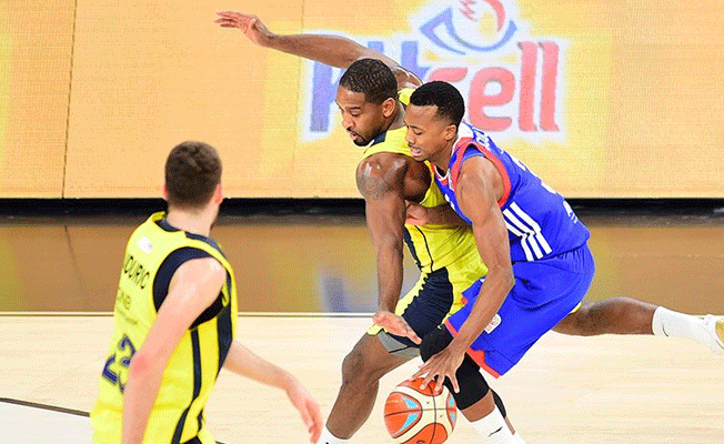 Fenerbahçe Doğuş 80-83 Anadolu Efes