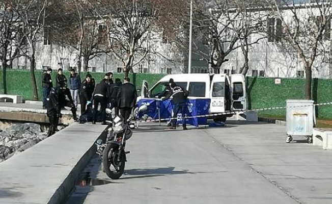 İstanbul'da sahilde erkek cesedi bulundu