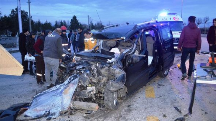 Ankara'da feci kaza: 4 ölü