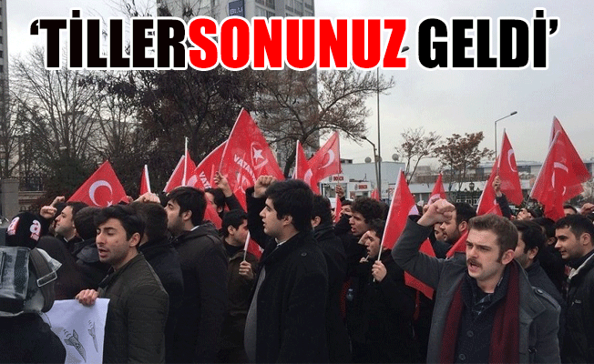 Tillerson'u protesto ettiler... Polis biber gazıyla müdahale etti