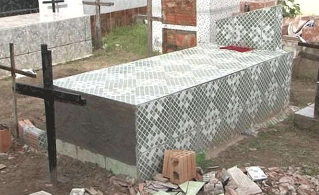 Mezarlıkta yaşananlara kimse inanamadı…
