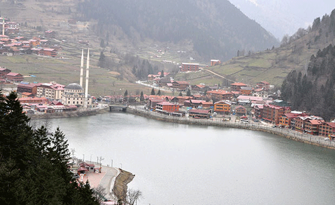 Trabzon Uzungöl'de 'Yıkım işlemi'