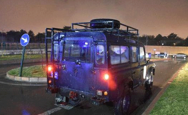 Depoda patlama: 2 özel harekat polisi yaralandı!