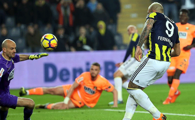 Fenerbahçe Aytemiz Alanyaspor maçında iki tartışmalı karar