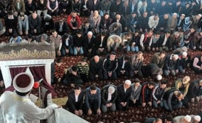 Hollanda'da Diyanet'in 'cihat hutbesi'ne soruşturma