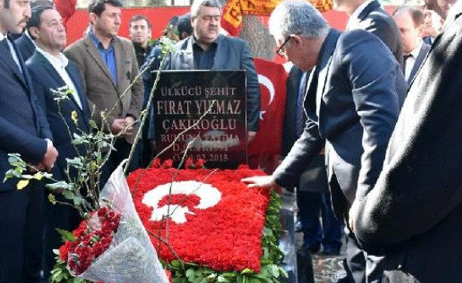 Fırat Yılmaz Çakıroğlu mezarı başında anıldı