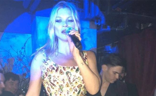 Mert Alaş'ın pastasından Kate moss çıktı