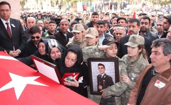 Şehit cenazesinde Erdoğan'a hakaretten tutuklandı