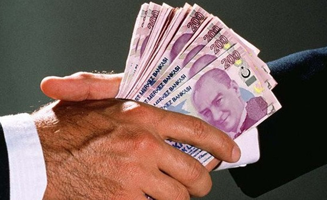 Akaryakıt denetçilerine rüşvet operasyonu