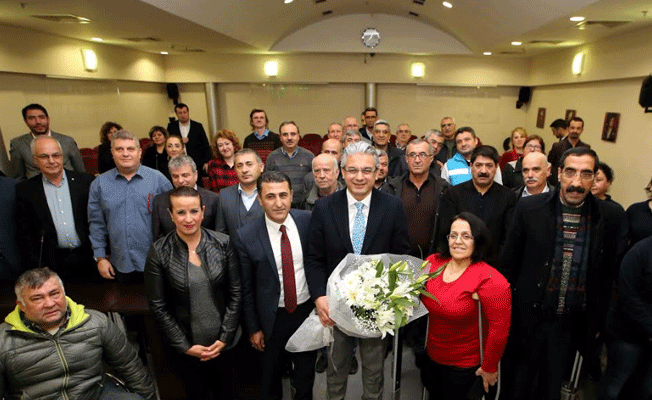 Karşıyaka’da Kadrolu İşçilere Sözleşme Sevinci