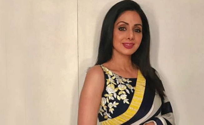 Dünyaca ünlü Bollywood yıldızı yaşamını yitirdi