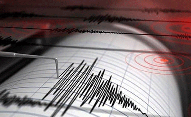 Papua Yeni Gine'de 7.5 büyüklüğünde deprem