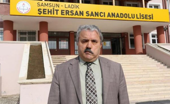 Fetih Marşı'yla derse girip Hücum Marşı'yla teneffüse çıkıyorlar
