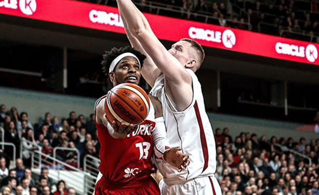 12 Dev Adam, Letonya’ya yenildi: 79-70