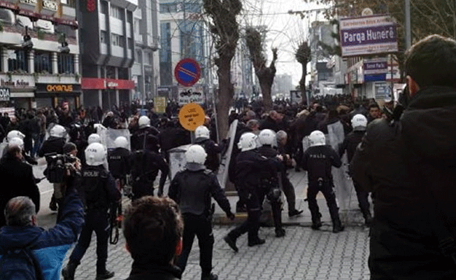 Van'da gösteri ve yürüyüşler bir ay boyunca yasaklandı