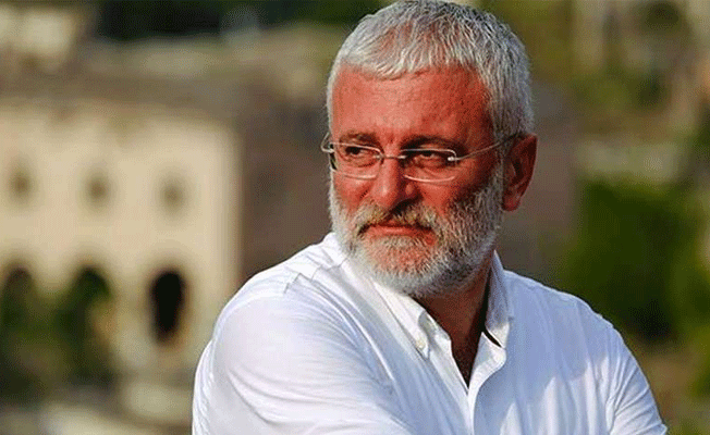 Onur Akın: TRT farklı düşünen sanatçılara ambargo uyguluyor
