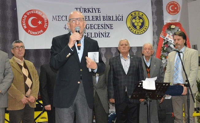 İzmir’de hasret giderdiler
