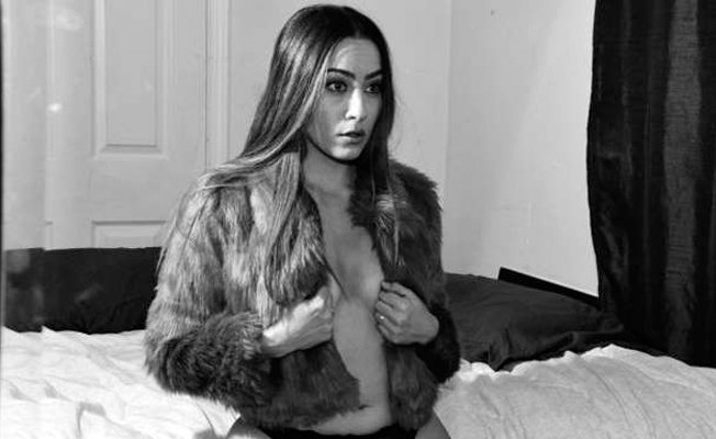 Seksi yıldızın hesabı seçimi etkilemesin diye kapatıldı!