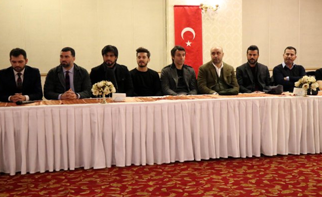 Futbolcular, Afrin sınırında