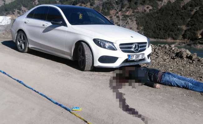 Üzerinde notla ölü halde buldular... Notu görenler şaşırdı!