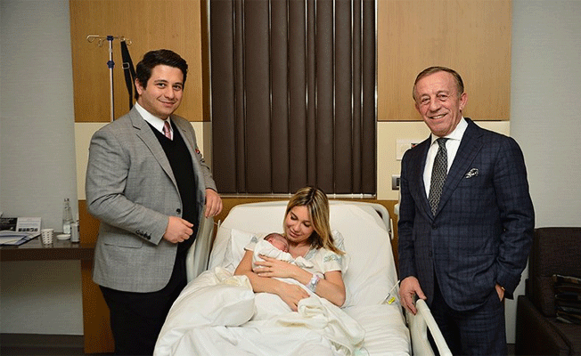 Ali Ağaoğlu'dan ilk torununa milyonluk daire!
