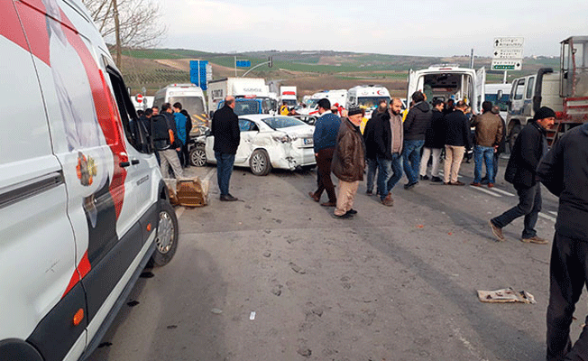 Arnavutköy'de kaza: Ölü ve yaralılar var