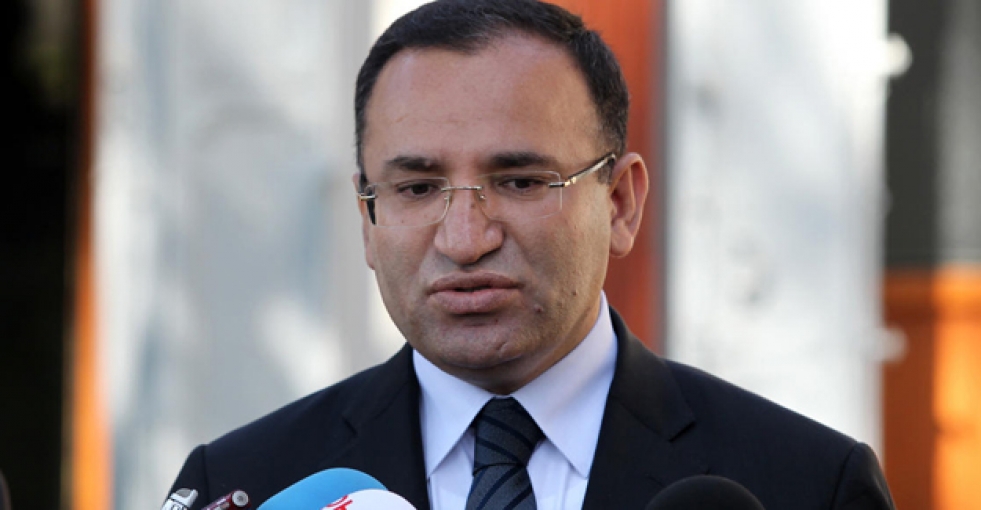 'Adil Öksüz'ün kaçma ihtimali yok Türkiye'de saklayanlar var'