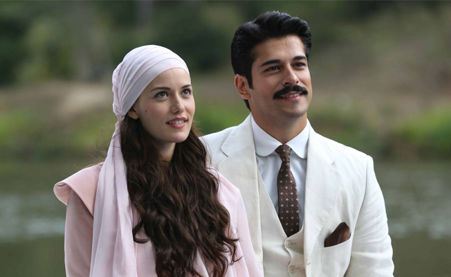Burak Özçivit ile Evcen çiftinden açıklama: Bebek düşünmüyoruz