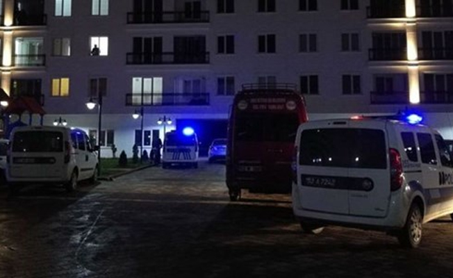 Kocasını evde yabancı uyruklu kadınla yakaladı: 2 yaralı