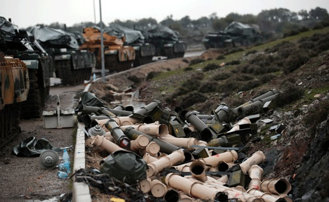 YPG'liler Afrin'e sevkiyat yapıyor