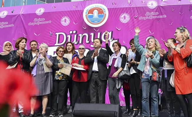 Maltepe'de kadınlara maaş ikramiyesi