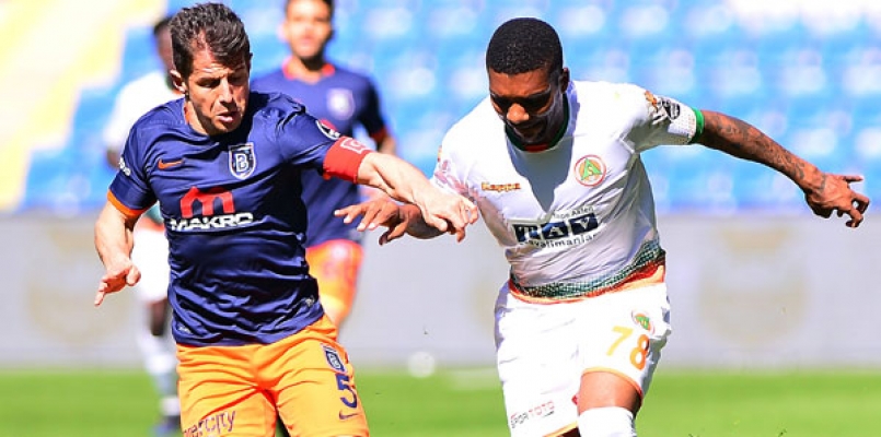 Başakşehir Alanya’da dağıldı: 4-1