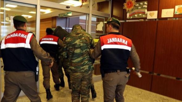 Tutuklu Yunan askerlerin faturası komutanlarına kesildi