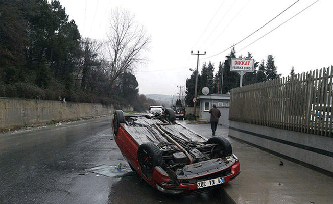 Patron çıldırdı... Araçları yola fırlattı