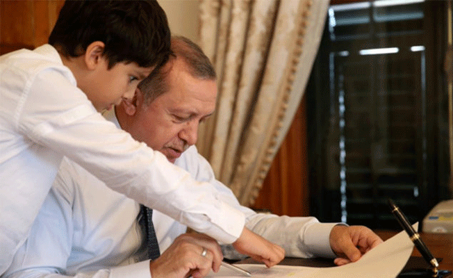 Cumhurbaşkanı Erdoğan'ın torunu TRT'de yarışmaya katıldı