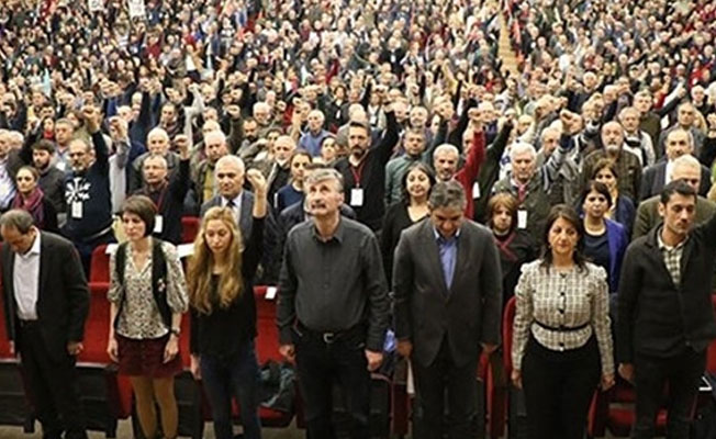 'İlk turda aday çıkarmamak Erdoğan'ın ekmeğine yağ sürmektir'