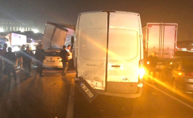 TEM’de zincirleme kaza: Ankara yönü kapandı