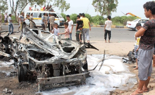 Aden'de bombalı araçla saldırı: 4 ölü