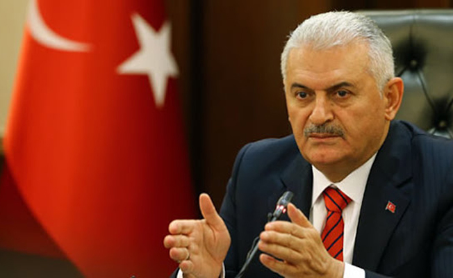Başbakan Binali Yıldırım: ABD teröristlerle iş birliğinden vazgeçmeli