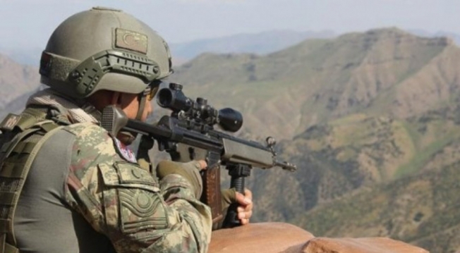 PKK'ya darbe üstüne darbe: 4 ilde 11 terörist ...