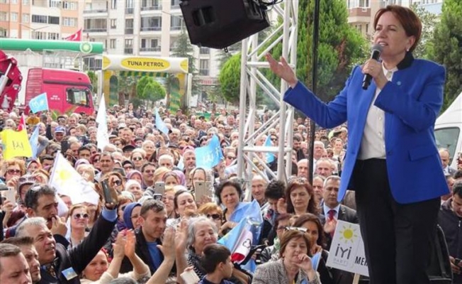 Program değişikliğine sinirlenen Akşener: ‘Ferman padişahın ama…’