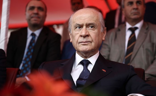 MHP kurultayından; ‘Bahçeli, küçük yol kazalarına bile izin vermeyecek’