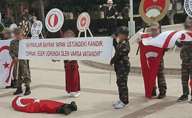 'Şehit cenazesi' gösterisi Kıbrıs'ı karıştırdı