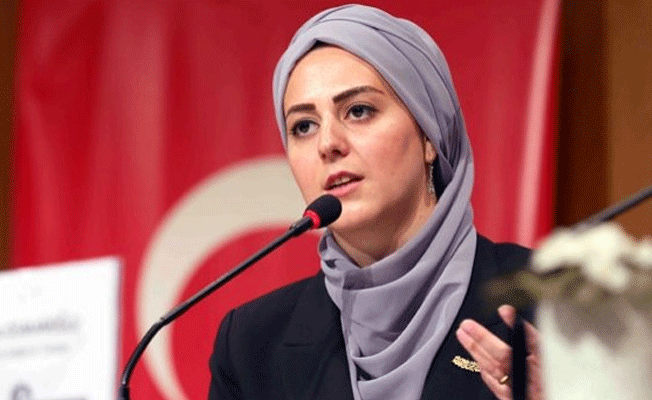 Abdülhamid'in torunu Osmanoğlu: Özel okula gitmek zorunda kaldık