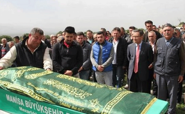 Aynı tabuta konulan anne ve oğul defnedildi
