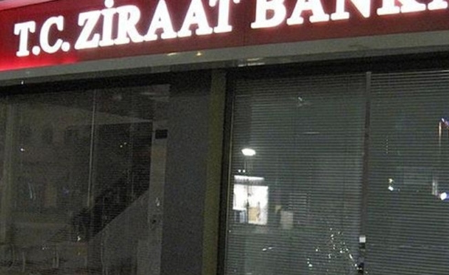 Yunanistan'da Ziraat Bankası şubesine taşlı saldırı